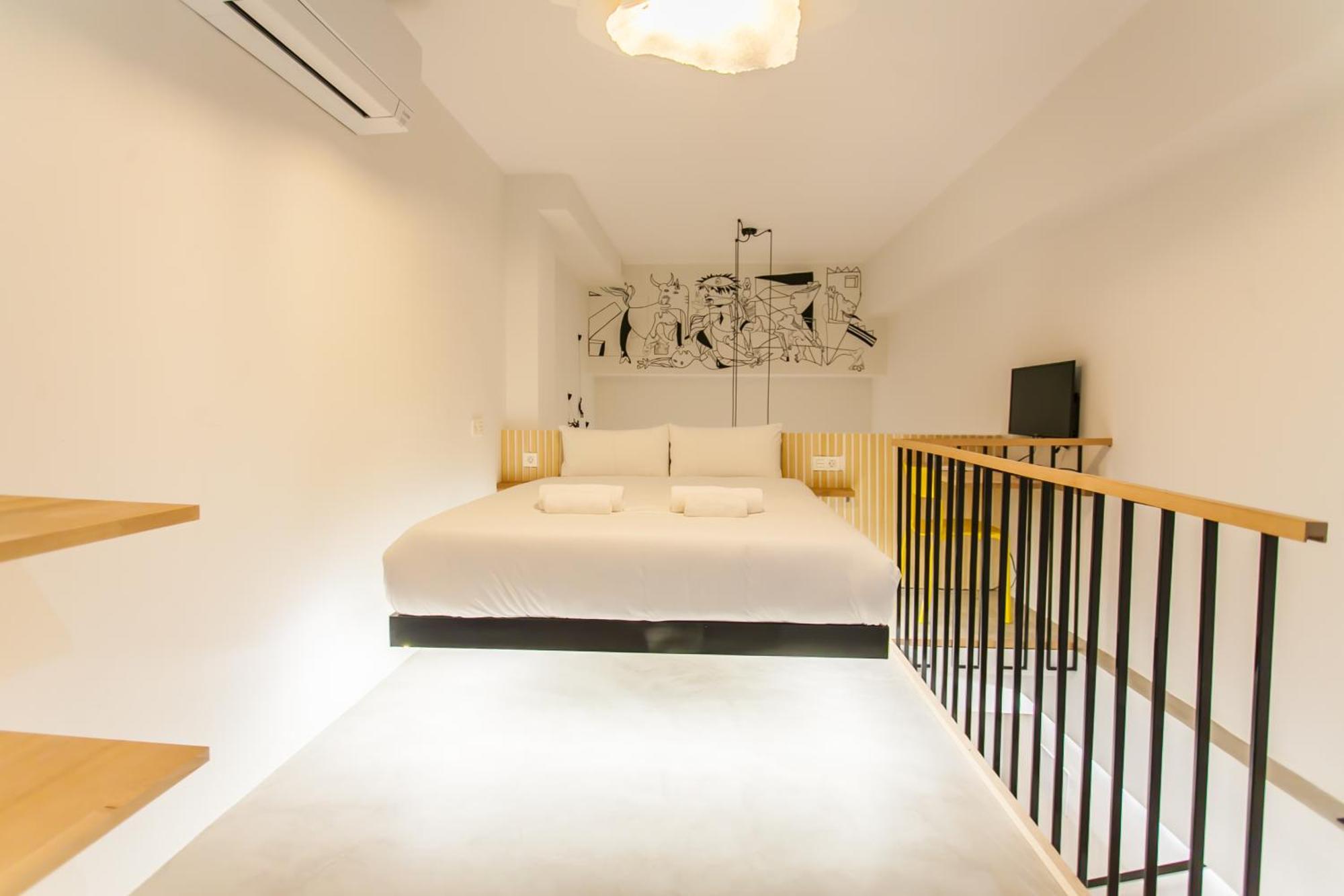 Apartamento Guernica Luxury Duplex - Location, Light, And Art Madrid Exterior foto